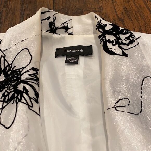 R&M Richards floating flowers size 12 blazer 3/4 see through sleeves silky feel - Picture 7 of 16